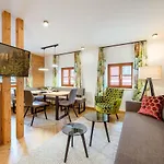 Apartament Thorbaeck Gut - Im Schlosserhaus *