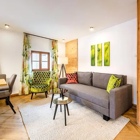 Thorbaeck Gut - Im Schlosserhaus