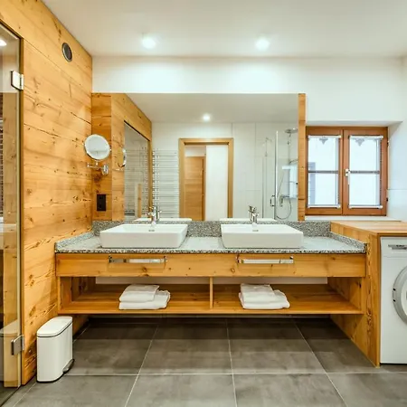 Thorbaeck Gut - Im Schlosserhaus 아파트