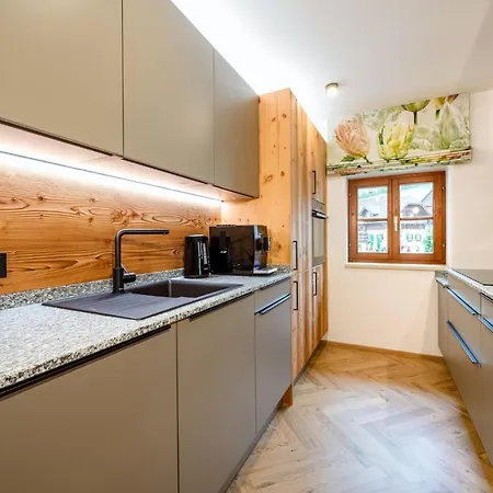 Thorbäck Gut - Im Schlosserhaus Apartment Oblarn