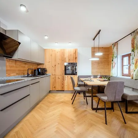 Thorbaeck Gut - Im Schlosserhaus 아파트 Oblarn